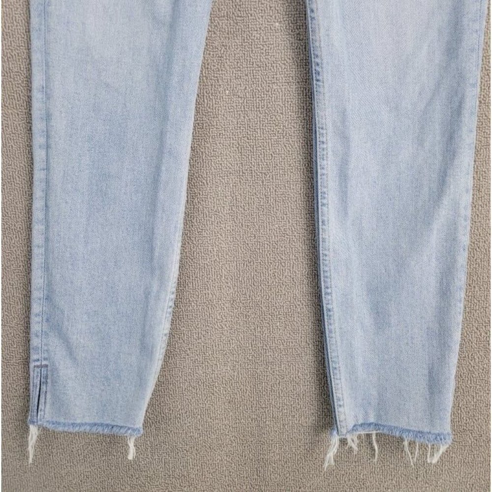 GRLFRND Size 26 Light Wash Titanium Karolina Raw hem Skinny Jean - Picture 5 of 12